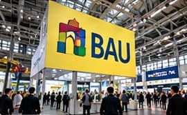 Messecrew im Einsatz auf einer Baumesse