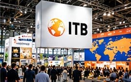 Hostessen auf einer internationalen Fachmesse