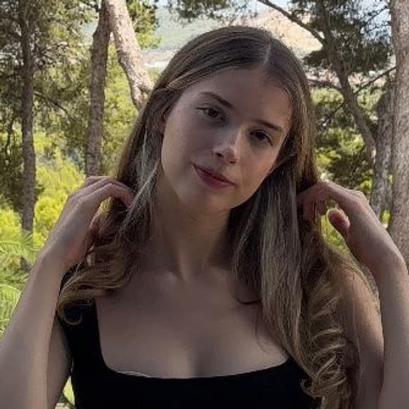 Emma W.