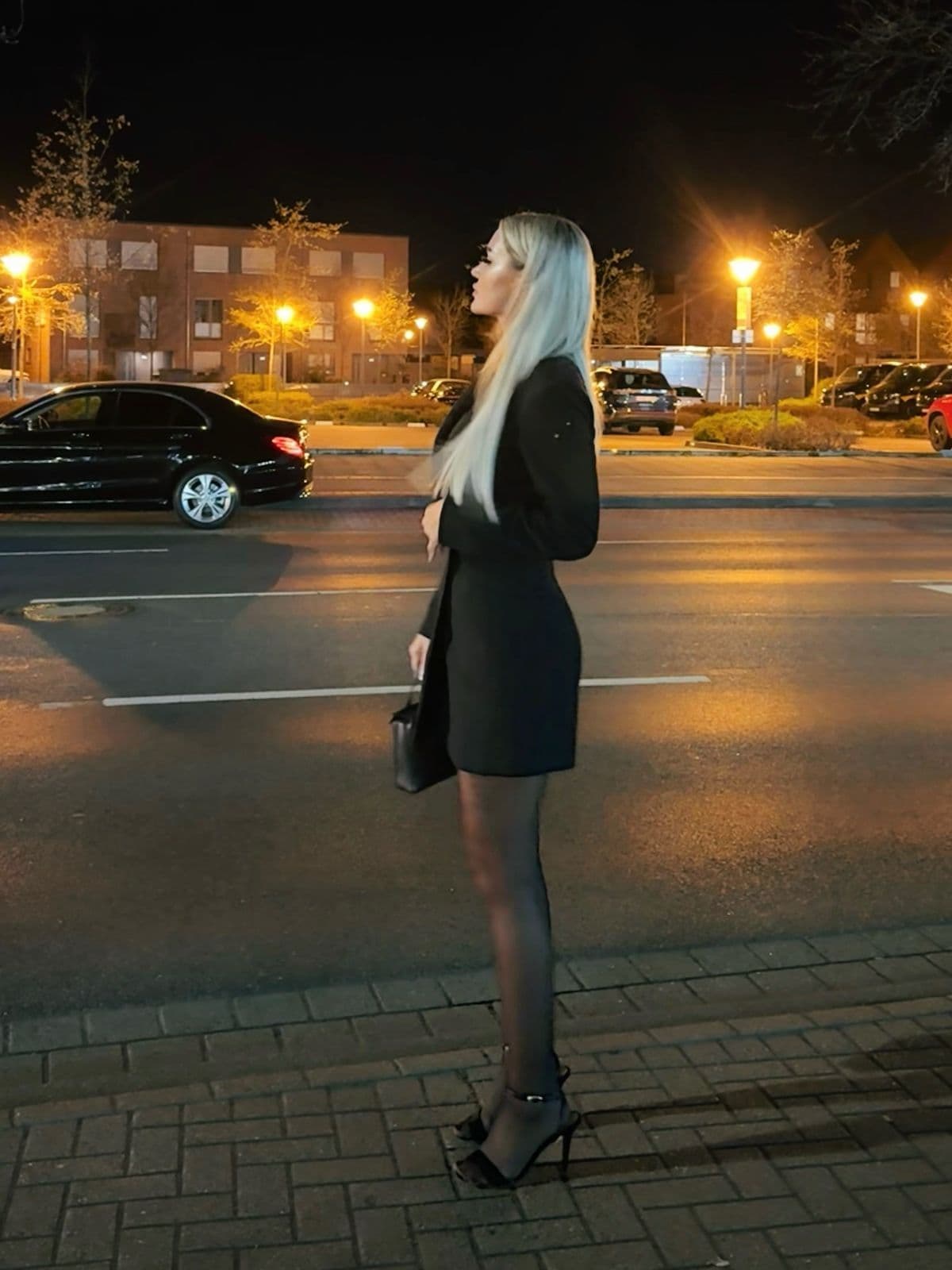 Mila, Foto 2
